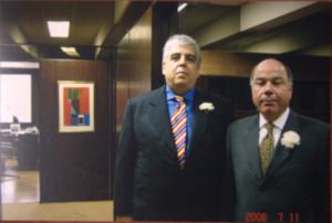 Paulo Sérgio Bozzi, cônsul-geral adjunto em Buenos Aires, posa para foto com o amigo Mauro Vieira, atual ministro das Relações Exteriores, que, à época, era embaixador brasileiro em Buenos Aires.